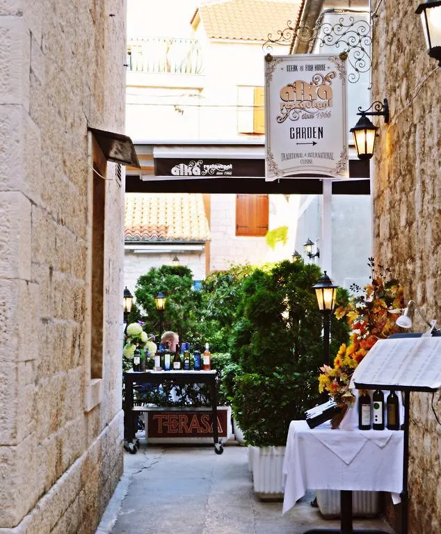 Dimora Picco Bello Trogir Bed & Breakfast