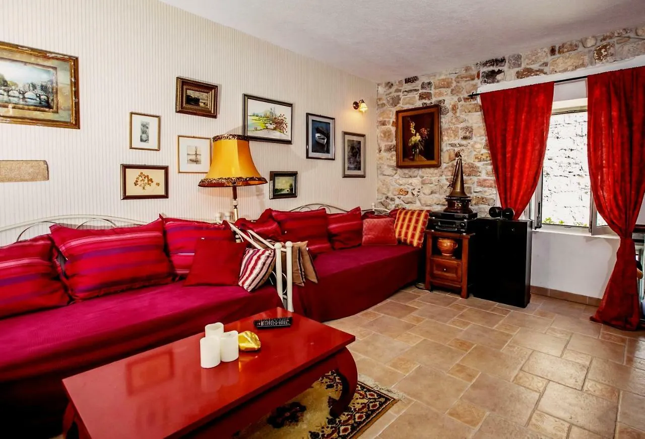 Dimora Picco Bello Bed & Breakfast Trogir 3*,  Croatia